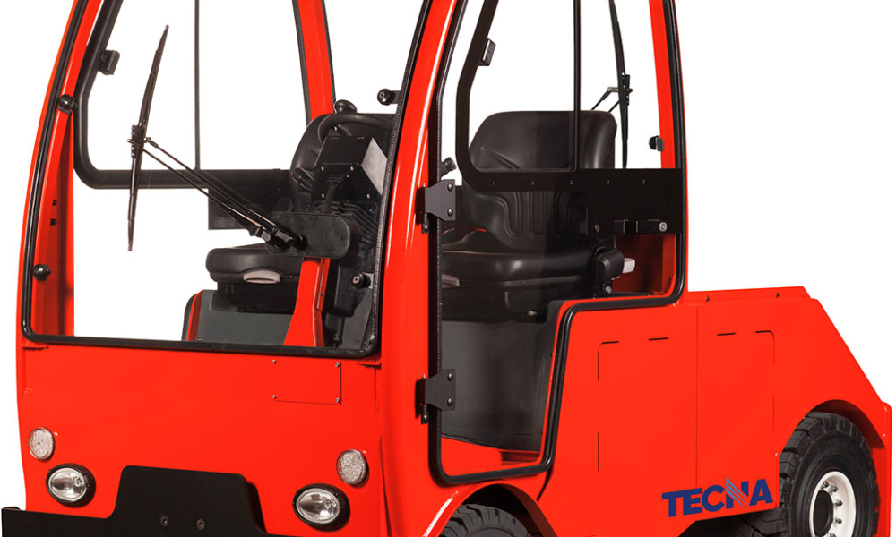 red series 400 tow tractor as intralogistic equipment