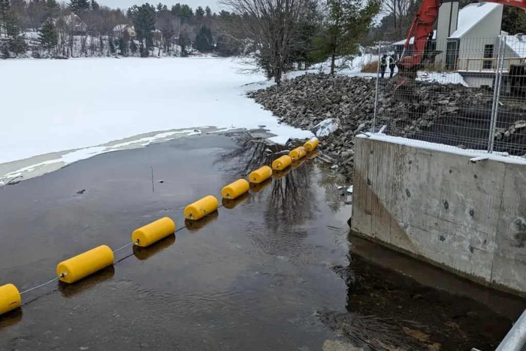 Permanent Safety Boom Protects Lac L'Heureux Dam in Quebec