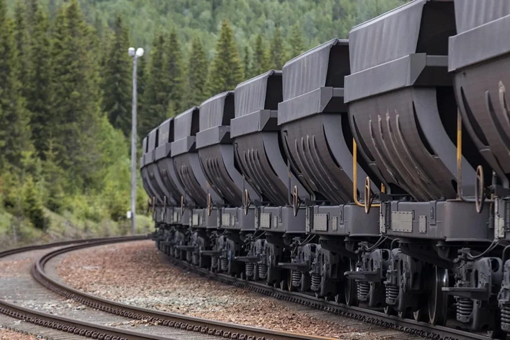 An In-Detailed Overview of Hopper Freight Wagons