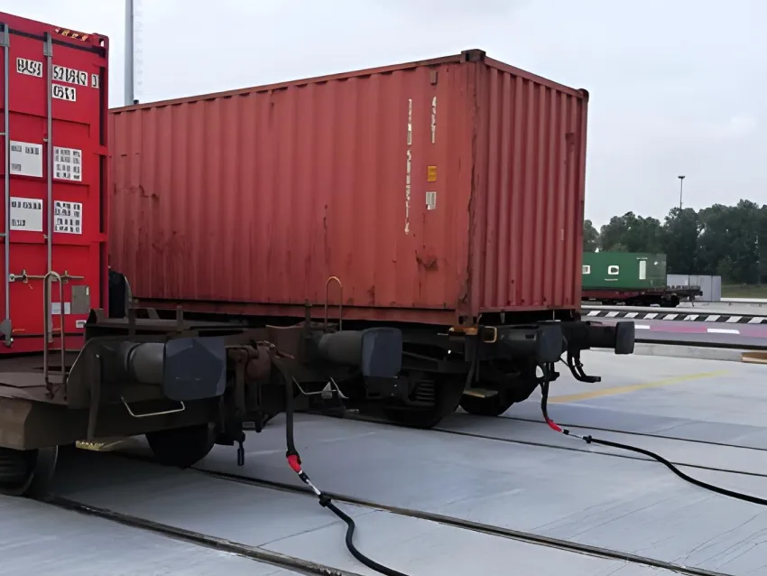 Railway brake testing equipment connected to freight wagons
