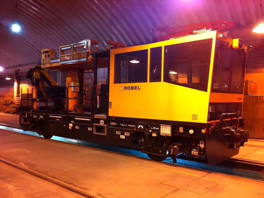 Contact line measuring system inside a tunnel for overhead line measurement