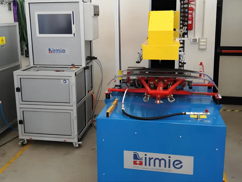 Railway test bench for pantograph testing