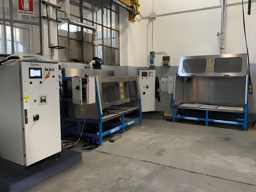 Static converters equipment for railway power testing and conversion