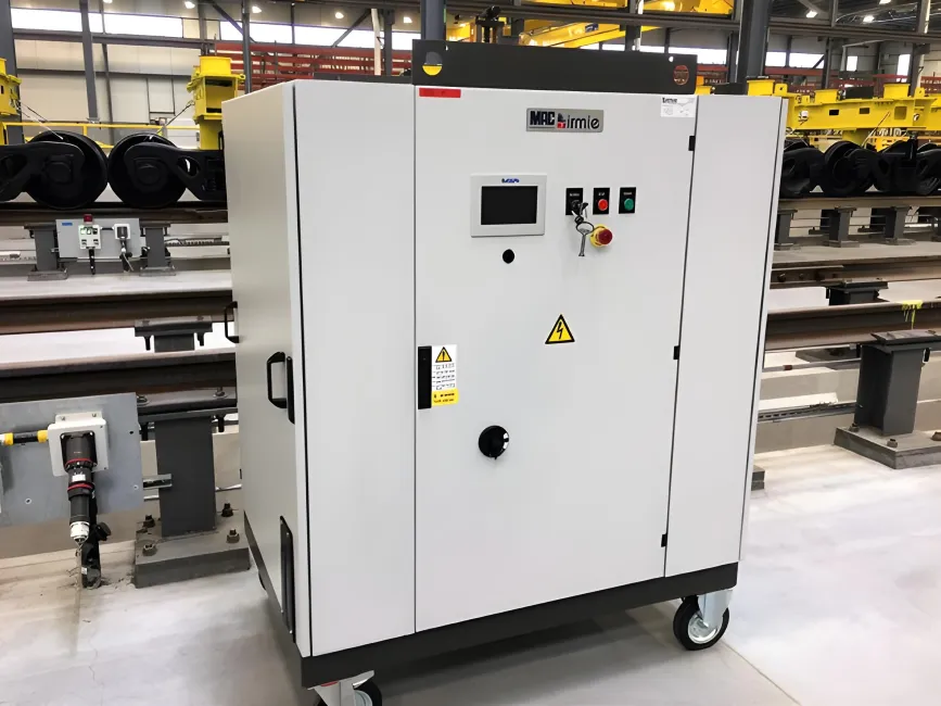 Static converter power supply unit for railway power conversion